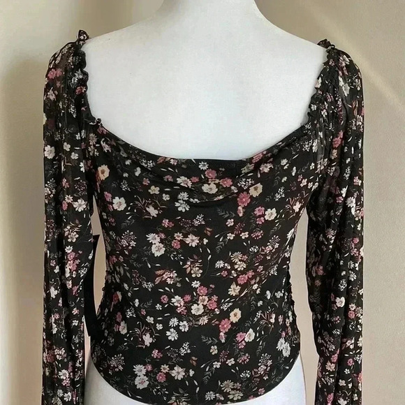 Almost Famous Black Floral Long Sleeve Crop Top With Built-in Bra - Picture 9 of 14